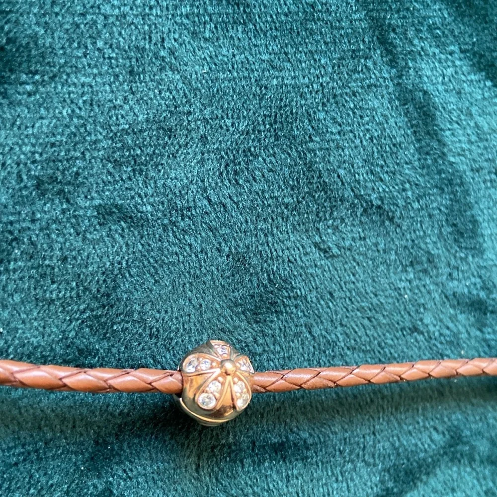 NWT 626 PANDORA  on the  Brown leather  Bracelet &  7 prices  of charm - Picture 7 of 16